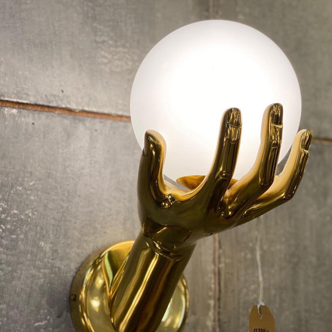 HAND wall lamp