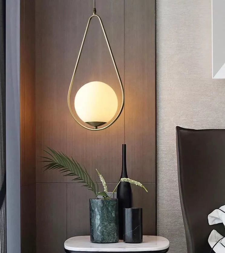 LILY CELLING LIGHT GOLD